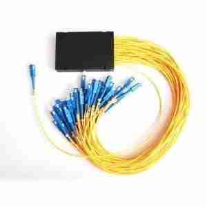 RACK SPLITTER (1 X 8, module type; 0.9mm PVC fiber jacket G657A1)