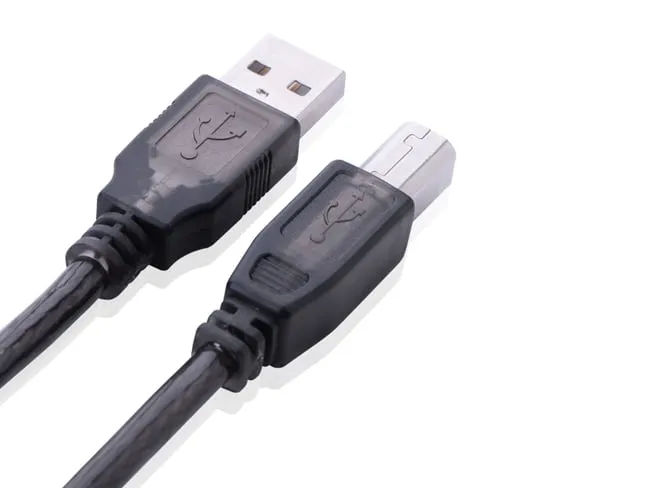 "UGREEN US122 10 m active USB A to B printer cable" "USB 2.0 printer extension cable with chipset 10 m" "Long‑distance active printer cable plug and play" "Black USB A to B cable with amplifier chipset" "Extended connection to printer via USB cable" "Active USB 2.0 cable for scanner or printer"