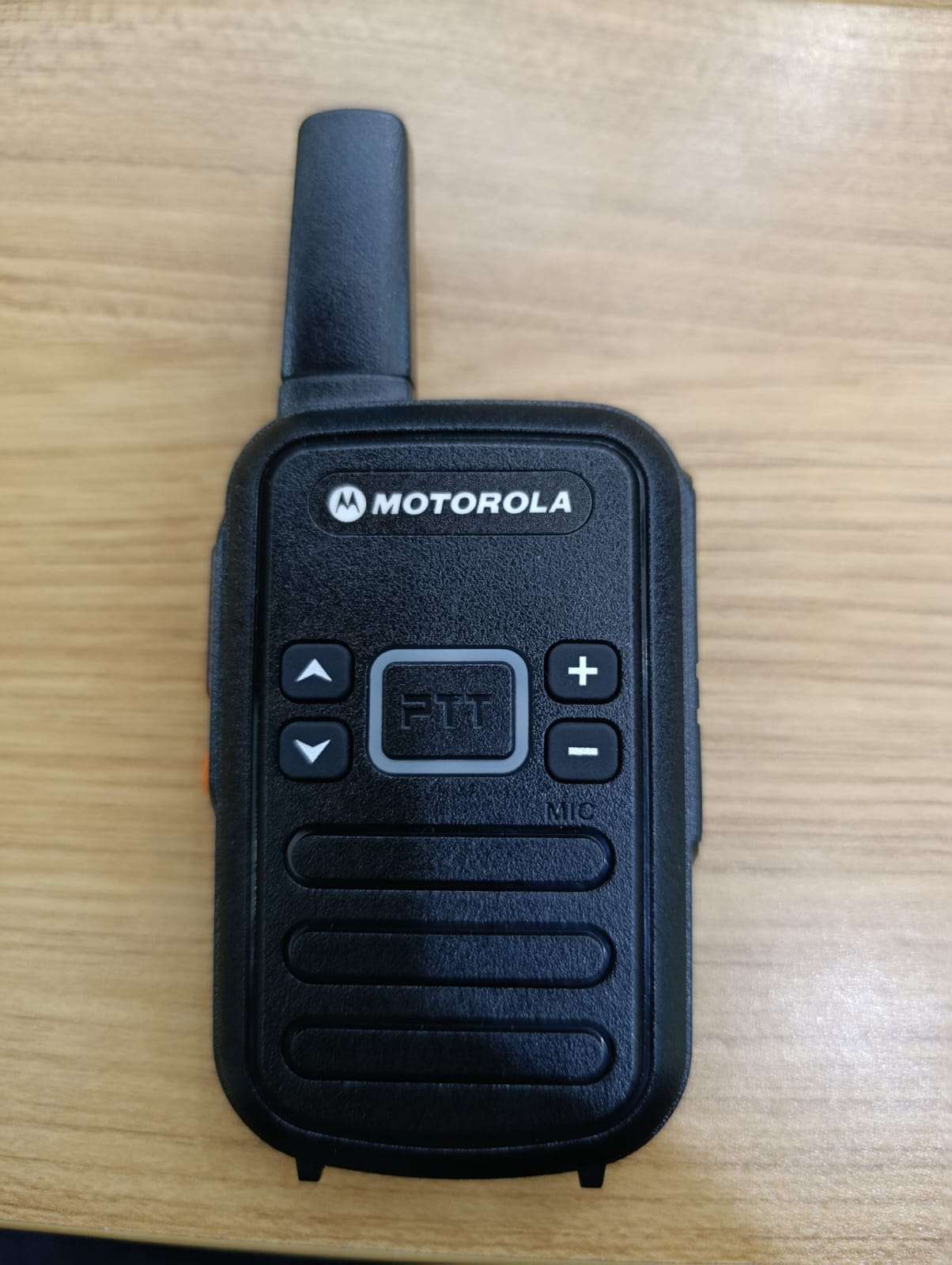 Motorola Talkabout T82 15w Two-Way Radio - Image 2